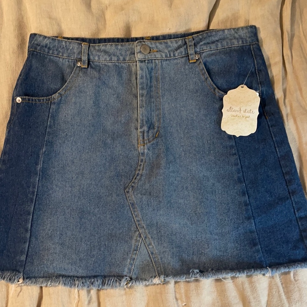 Altair’s State denim skirt